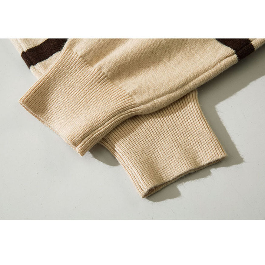 Suéter recortado de letra de cuello de mano de cobertura