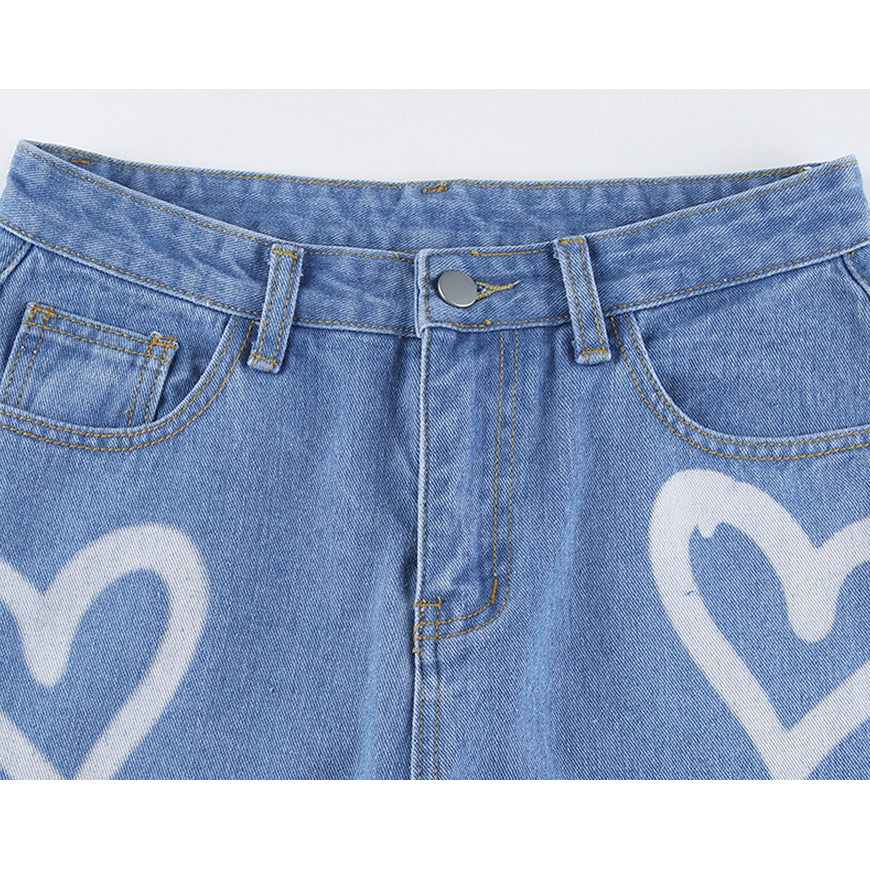 Herzförmige Graffiti-Jeans