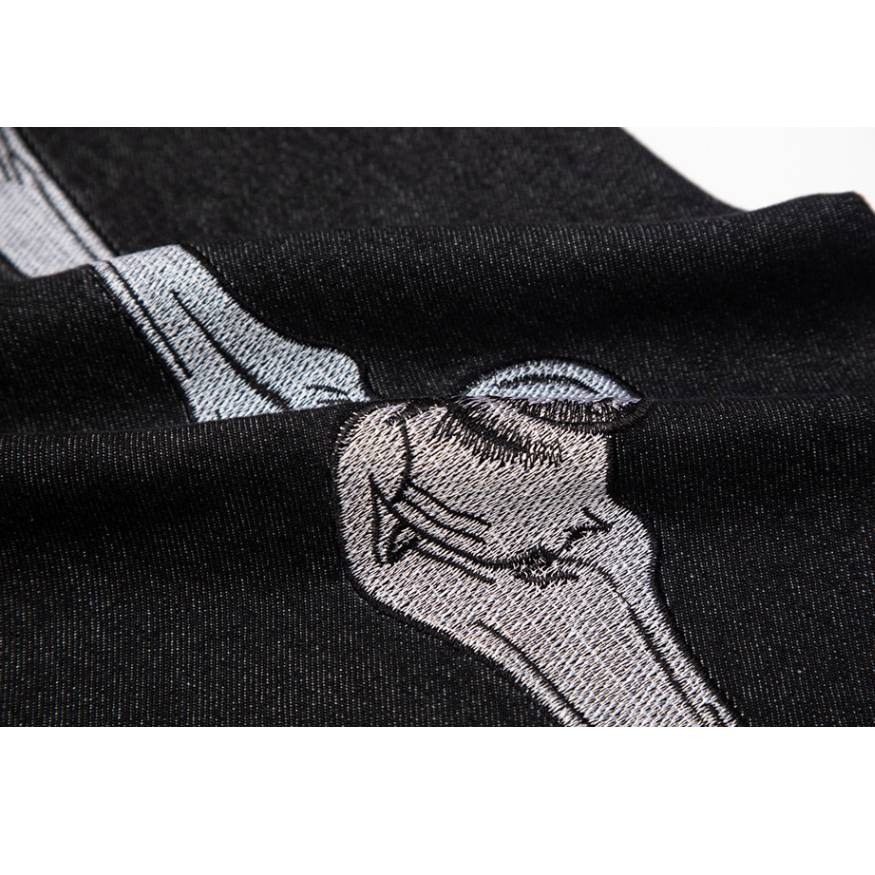 Skelett bestickte Jeans
