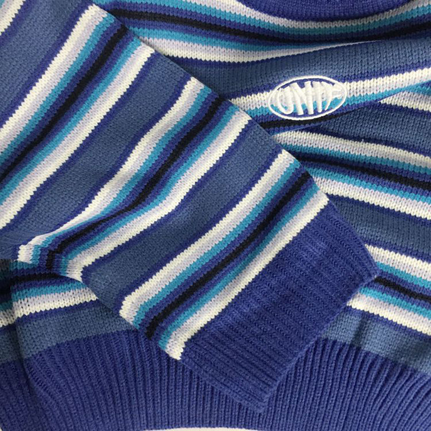 Vintage Pullover mit blauen Streifen